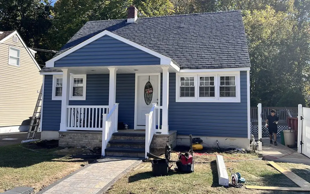 11 Key Benefits of Hiring a Local Siding Contractor