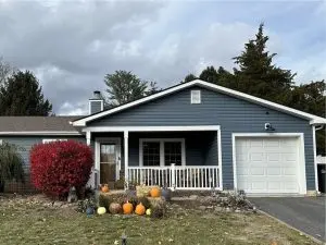 How to Clean Siding Like a Pro: Homeowner’s Checklist