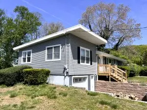 Does vinyl siding increase home value